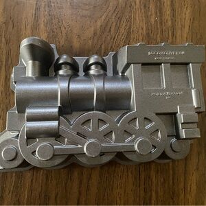 Nordic Ware locomotive Silver Train Cake Pan